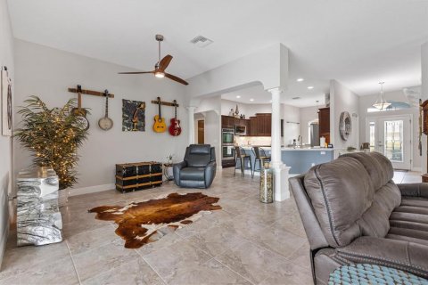 Casa en venta en The Villages, Florida, 3 dormitorios, 183.57 m2 № 2387397 - foto 18