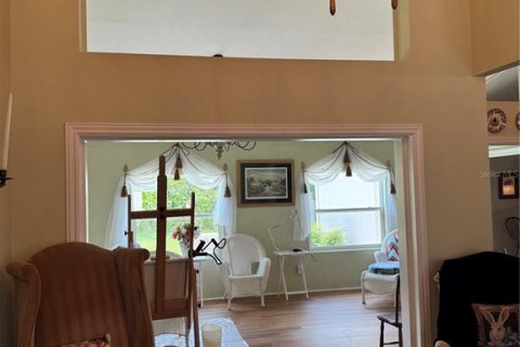 House in Spring Hill, Florida 2 bedrooms, 187.66 sq.m. № 1832884 - photo 8