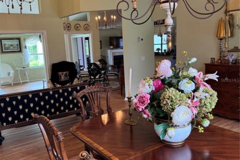 House in Spring Hill, Florida 2 bedrooms, 187.66 sq.m. № 1832884 - photo 5