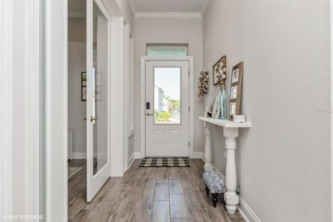 House in Winter Garden, Florida 5 bedrooms, 286.51 sq.m. № 1724152 - photo 5