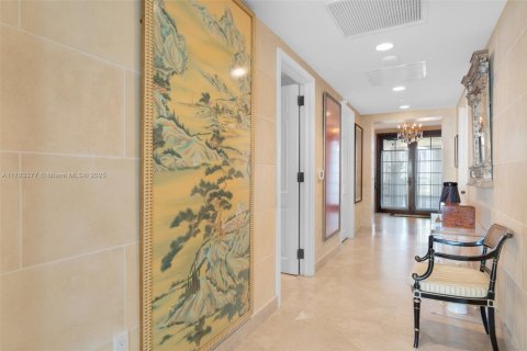 Condo in Fisher Island, Florida, 4 bedrooms  № 1863300 - photo 8