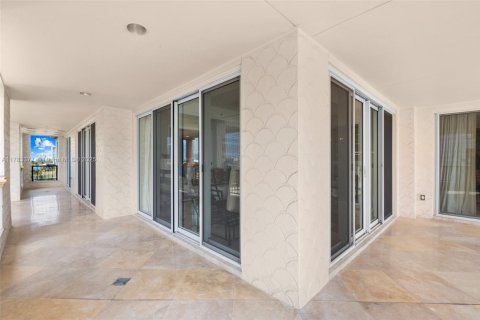 Condo in Fisher Island, Florida, 4 bedrooms  № 1863300 - photo 27