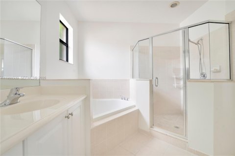 Купить таунхаус в Хомстед, Флорида 3 спальни, 153.85м2, № 2050517 - фото 17