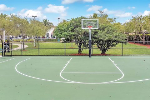 Купить таунхаус в Хомстед, Флорида 3 спальни, 153.85м2, № 2050517 - фото 27