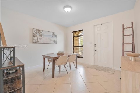 Купить таунхаус в Хомстед, Флорида 3 спальни, 153.85м2, № 2050517 - фото 11