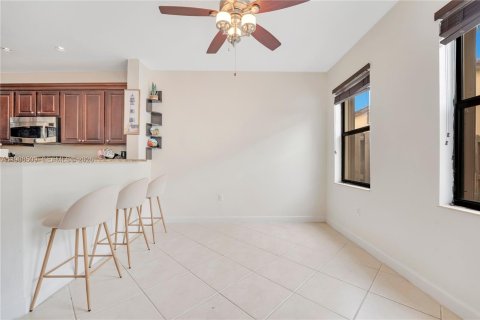 Купить таунхаус в Хомстед, Флорида 3 спальни, 153.85м2, № 2050517 - фото 5