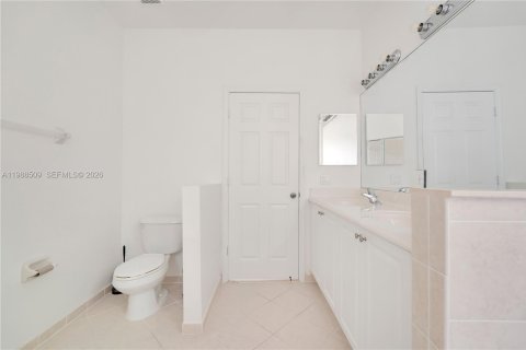 Купить таунхаус в Хомстед, Флорида 3 спальни, 153.85м2, № 2050517 - фото 16