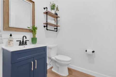 House in Homestead, Florida 4 bedrooms, 203.46 sq.m. № 1952819 - photo 16