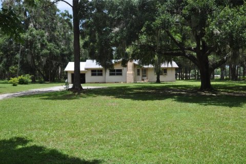 House in Williston, Florida 3 bedrooms, 143.91 sq.m. № 1827980 - photo 2