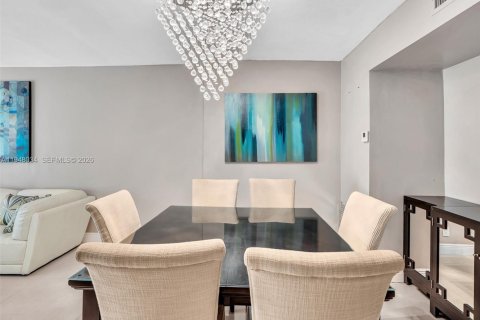 Condominio en venta en Hollywood, Florida, 2 dormitorios, 105.17 m2 № 2004015 - foto 6