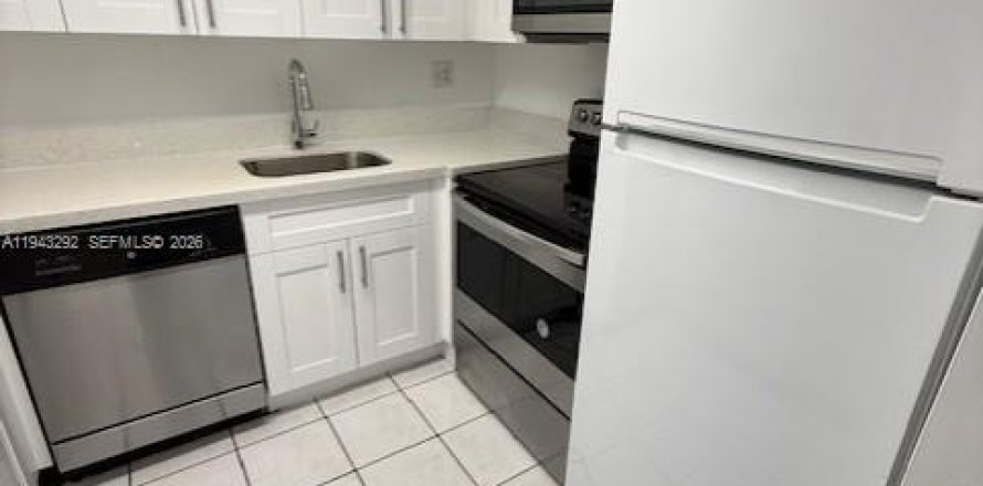 Condo à Hollywood, Floride, 2 chambres  № 1999630