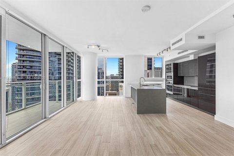 Copropriété à vendre à Miami, Floride: 2 chambres, 105.35 m2 № 2153351 - photo 1
