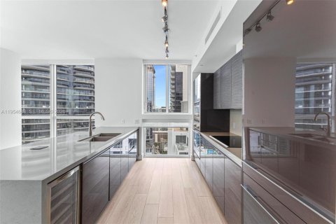 Copropriété à vendre à Miami, Floride: 2 chambres, 105.35 m2 № 2153351 - photo 6