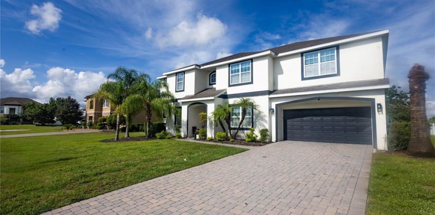 Casa en Orlando, Florida 6 dormitorios, 393.72 m2 № 2225689