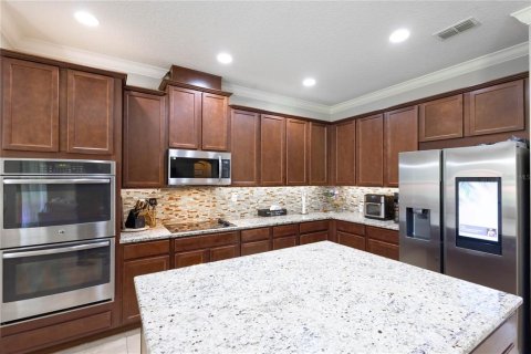 Casa en venta en Orlando, Florida, 6 dormitorios, 393.72 m2 № 2225689 - foto 19