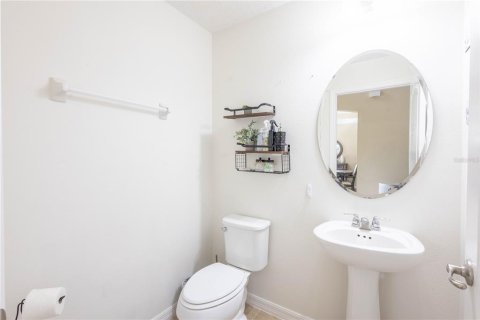 Casa en venta en Orlando, Florida, 6 dormitorios, 393.72 m2 № 2225689 - foto 14