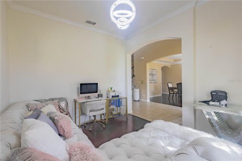Casa en venta en Orlando, Florida, 6 dormitorios, 393.72 m2 № 2225689 - foto 13