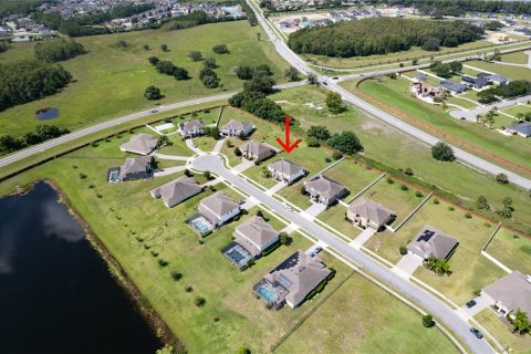 Casa en venta en Orlando, Florida, 6 dormitorios, 393.72 m2 № 2225689 - foto 6