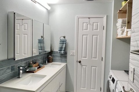 Condominio en venta en Madeira Beach, Florida, 2 dormitorios, 96.62 m2 № 1677001 - foto 15