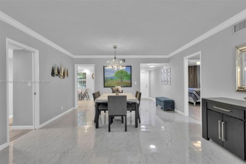 Condo in Pompano Beach, Florida, 3 bedrooms  № 1459422 - photo 9