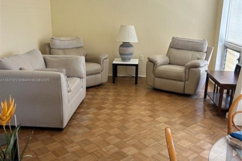 Copropriété à louer à Fort Lauderdale, Floride: 2 chambres, 60.39 m2 № 1845809 - photo 11