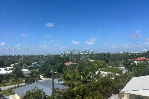 Copropriété à louer à Fort Lauderdale, Floride: 2 chambres, 60.39 m2 № 1845809 - photo 4