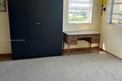 Copropriété à louer à Fort Lauderdale, Floride: 2 chambres, 60.39 m2 № 1845809 - photo 10