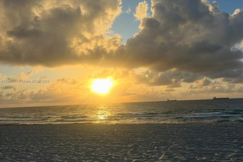 Copropriété à louer à Fort Lauderdale, Floride: 2 chambres, 60.39 m2 № 1845809 - photo 18