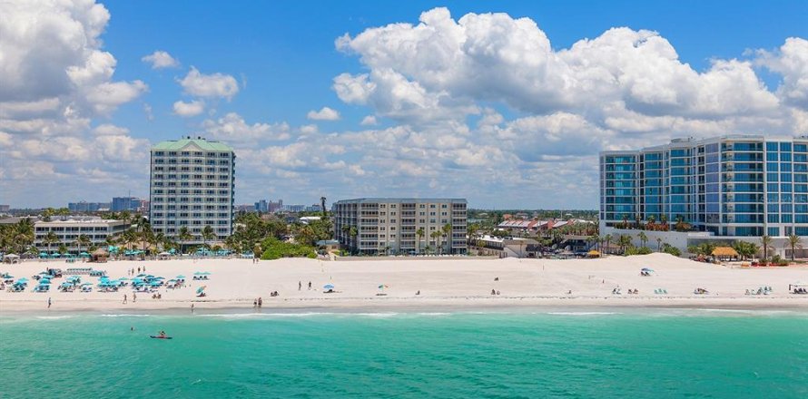 Condo in Sarasota, Florida, 1 bedroom № 2098051