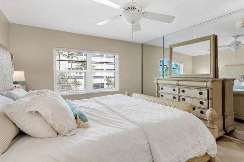 Condo in Sarasota, Florida, 1 bedroom № 2098051 - photo 24