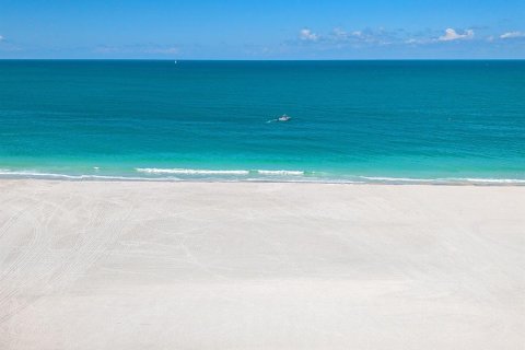 Condo in Sarasota, Florida, 1 bedroom № 2098051 - photo 27