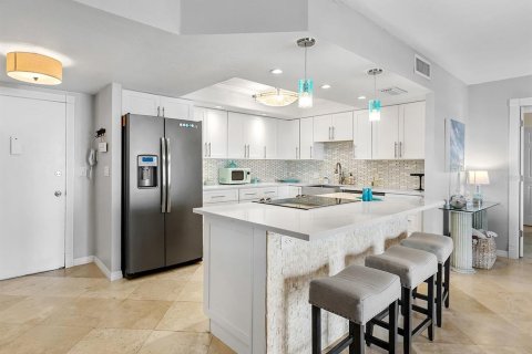 Condo in Sarasota, Florida, 1 bedroom № 2098051 - photo 5