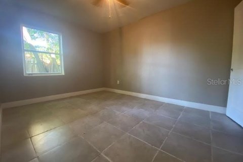 House in Orlando, Florida 3 bedrooms, 125.42 sq.m. № 1899898 - photo 13