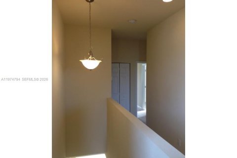 Снять в аренду виллу или дом в Майами, Флорида 4 спальни, № 2036104 - фото 7