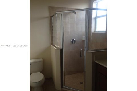 Снять в аренду виллу или дом в Майами, Флорида 4 спальни, № 2036104 - фото 9