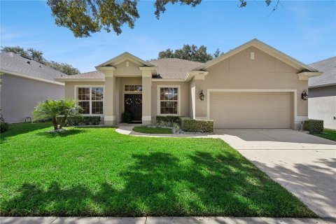 House in Lake Mary, Florida 4 bedrooms, 200.48 sq.m. № 2294629