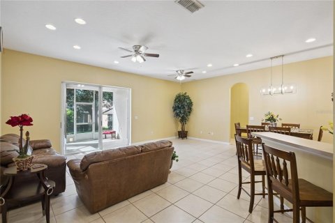 House in Lake Mary, Florida 4 bedrooms, 200.48 sq.m. № 2294629 - photo 11