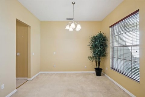 House in Lake Mary, Florida 4 bedrooms, 200.48 sq.m. № 2294629 - photo 5