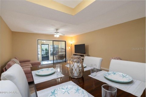 Touwnhouse à vendre à Port Orange, Floride: 2 chambres, 127.93 m2 № 1870231 - photo 9