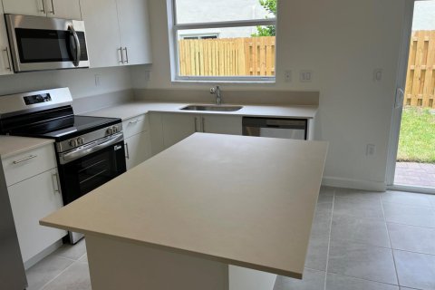Apartment in Homestead, Florida 3 bedrooms, 123.37 sq.m. № 2177049 - photo 15
