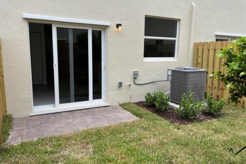 Apartment in Homestead, Florida 3 bedrooms, 123.37 sq.m. № 2177049 - photo 23