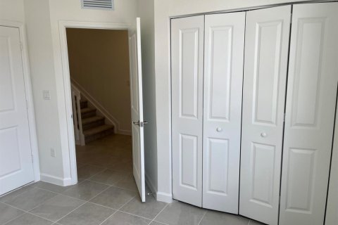 Apartment in Homestead, Florida 3 bedrooms, 123.37 sq.m. № 2177049 - photo 5