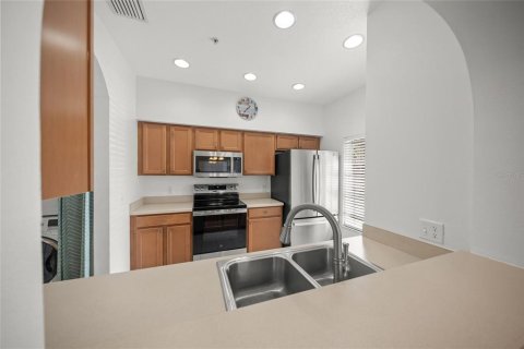 Townhouse in Bradenton, Florida 3 bedrooms, 111.48 sq.m. № 2394289 - photo 12