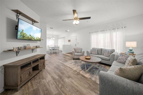 Townhouse in Bradenton, Florida 3 bedrooms, 111.48 sq.m. № 2394289 - photo 7