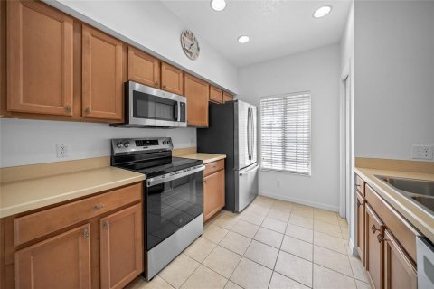 Townhouse in Bradenton, Florida 3 bedrooms, 111.48 sq.m. № 2394289 - photo 13