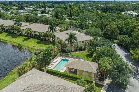 Townhouse in Bradenton, Florida 3 bedrooms, 111.48 sq.m. № 2394289 - photo 28
