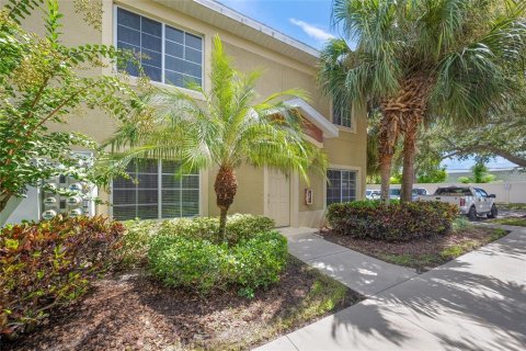 Townhouse in Bradenton, Florida 3 bedrooms, 111.48 sq.m. № 2394289