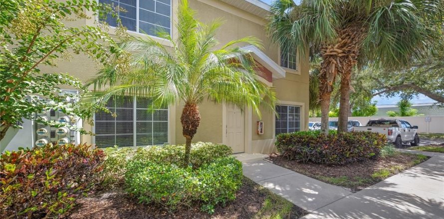 Townhouse in Bradenton, Florida 3 bedrooms, 111.48 sq.m. № 2394289