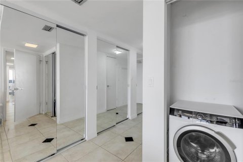 Condominio en venta en Daytona Beach, Florida, 2 dormitorios, 126.35 m2 № 2124888 - foto 17