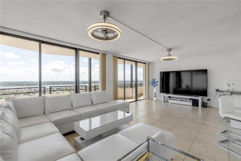 Condominio en venta en Daytona Beach, Florida, 2 dormitorios, 126.35 m2 № 2124888 - foto 14